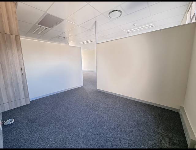 98M² OFFICE TO LET IN CENTURY CITY